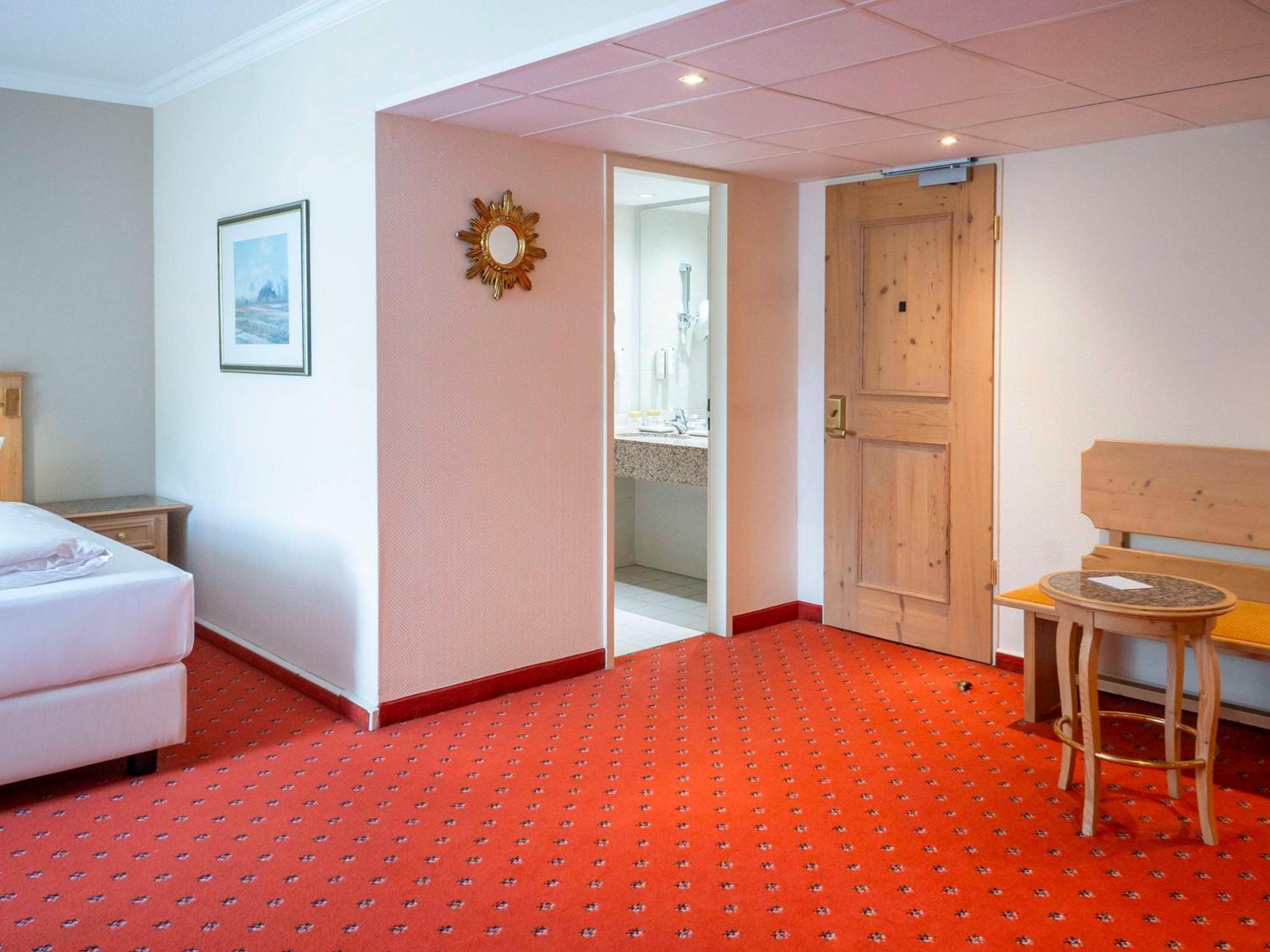 แกรนด์ เอ็กเซลซิเออร์ โฮเทล มิวนิคแอร์พอร์ต Hotel โอเบอร์ดิง ภายนอก รูปภาพ