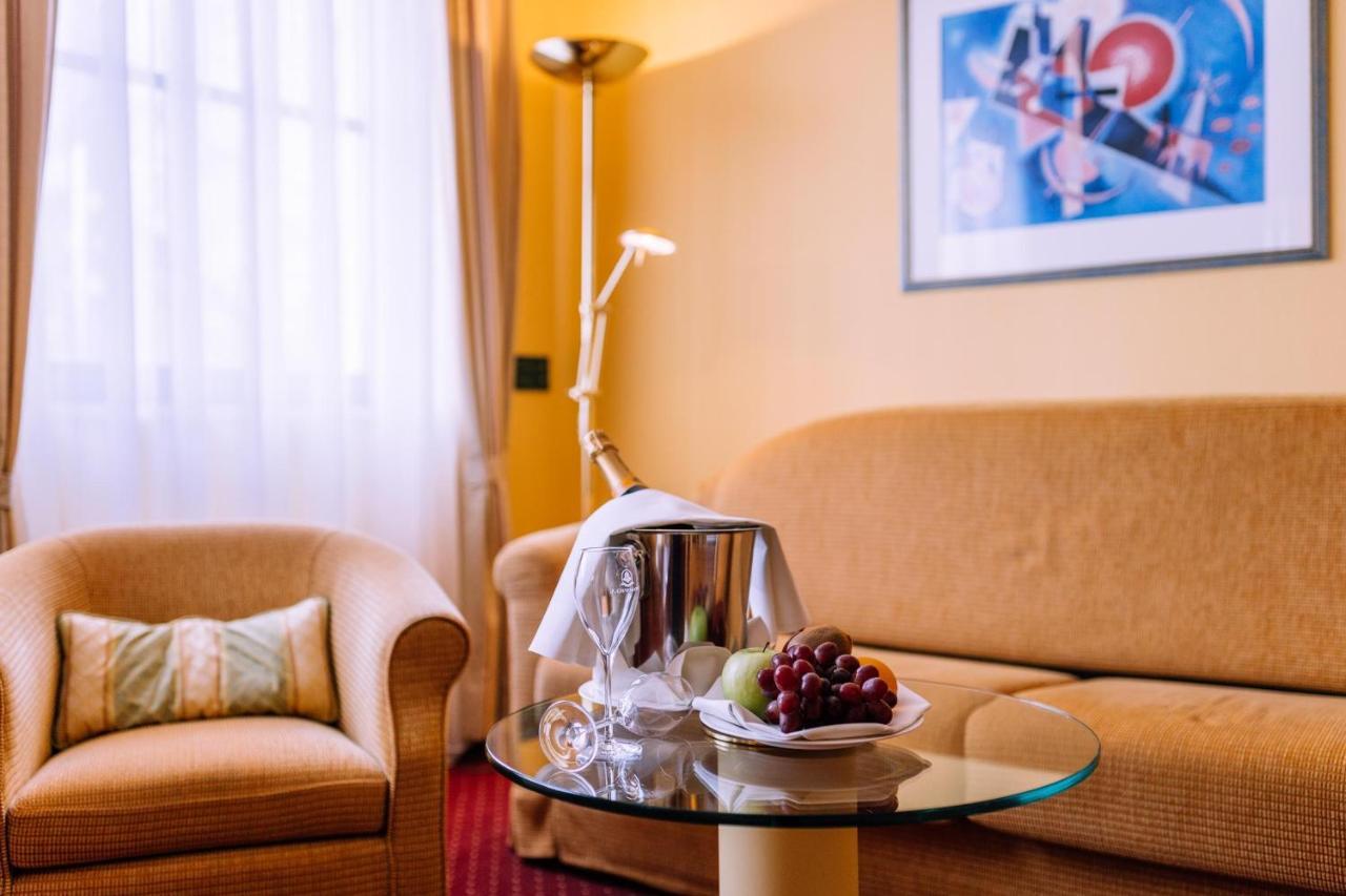 แกรนด์ เอ็กเซลซิเออร์ โฮเทล มิวนิคแอร์พอร์ต Hotel โอเบอร์ดิง ภายนอก รูปภาพ